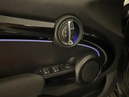 Photo 5 Mini Mini  5 Portes Cooper 136ch Edition Premium Plus BVA7