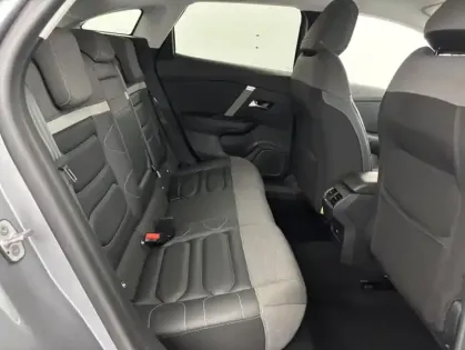Photo 44 Citroën C4 BlueHDi 130ch Shine EAT8 + Pack Drive Assist + Attelage
