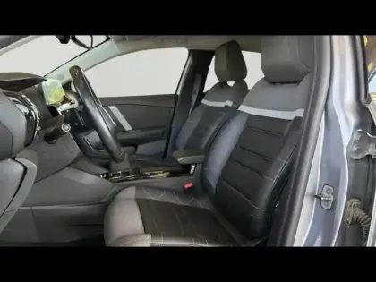 Photo 8 Citroën C4 BlueHDi 130ch Shine EAT8 + Pack Drive Assist + Attelage