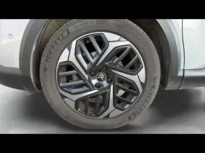 Photo 18 Citroën C4 BlueHDi 130ch Shine EAT8 + Pack Drive Assist + Attelage