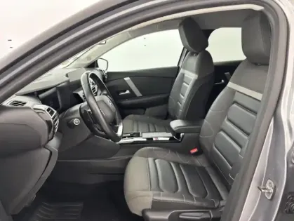 Photo 37 Citroën C4 BlueHDi 130ch Shine EAT8 + Pack Drive Assist + Attelage