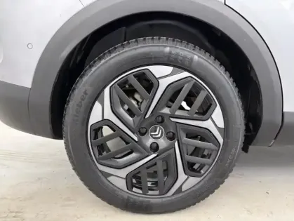 Photo 50 Citroën C4 BlueHDi 130ch Shine EAT8 + Pack Drive Assist + Attelage