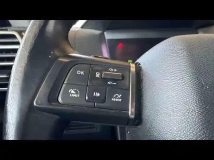 Photo 25 Citroën C4 BlueHDi 130ch Shine EAT8 + Pack Drive Assist + Attelage
