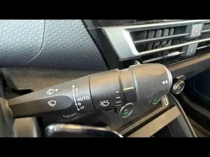 Photo 24 Citroën C4 BlueHDi 130ch Shine EAT8 + Pack Drive Assist + Attelage