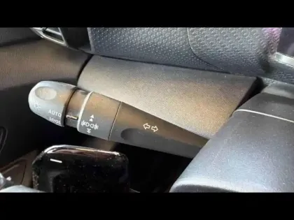 Photo 23 Citroën C4 BlueHDi 130ch Shine EAT8 + Pack Drive Assist + Attelage
