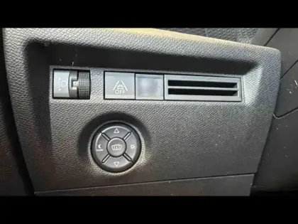 Photo 22 Citroën C4 BlueHDi 130ch Shine EAT8 + Pack Drive Assist + Attelage