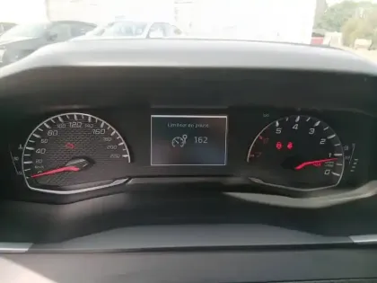 Photo 9 Peugeot 208  PureTech 100 S&S BVM6