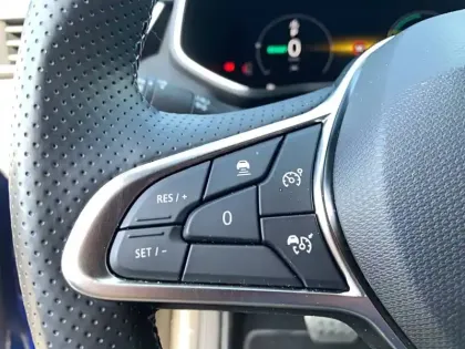 Photo 18 Renault Clio  E-Tech full hybrid 145 ch GSR2