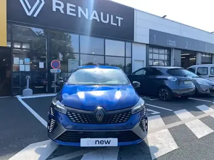 Photo 7 Renault Clio  E-Tech full hybrid 145 ch GSR2