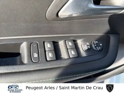 Photo 11 Peugeot 208  Electrique 50 kWh 136ch