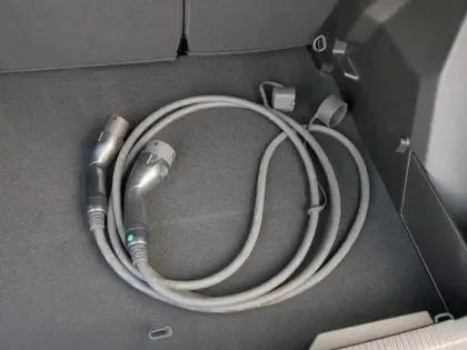 Photo 19 Peugeot 2008  Electrique 54 kWh 156 ch