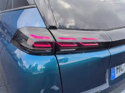 Photo 16 Peugeot 2008  Electrique 54 kWh 156 ch