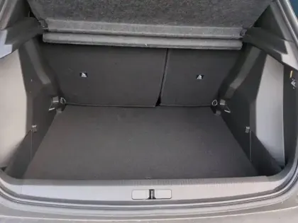 Photo 5 Peugeot 2008  Electrique 54 kWh 156 ch