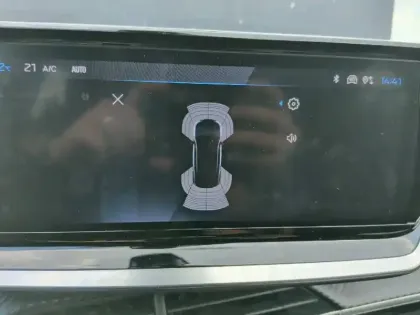 Photo 21 Peugeot 2008  Electrique 54 kWh 156 ch