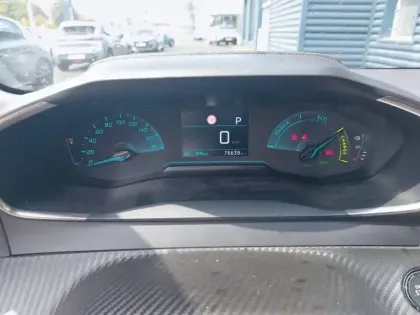 Photo 9 Peugeot 208  Electrique 50 kWh 136ch