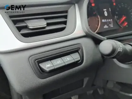 Photo 15 Renault Captur  TCe 90