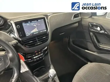 Photo 12 Peugeot 208  PureTech 110ch S&S BVM6
