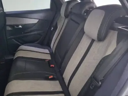 Photo 11 Peugeot 3008  Hybrid4 300 e-EAT8