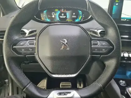 Photo 8 Peugeot 3008  Hybrid4 300 e-EAT8