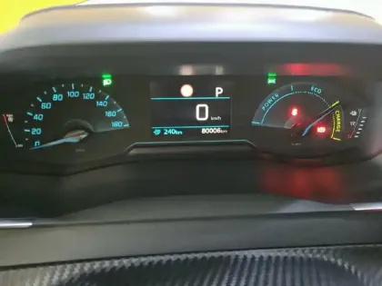 Photo 9 Peugeot 208  Electrique 50 kWh 136ch