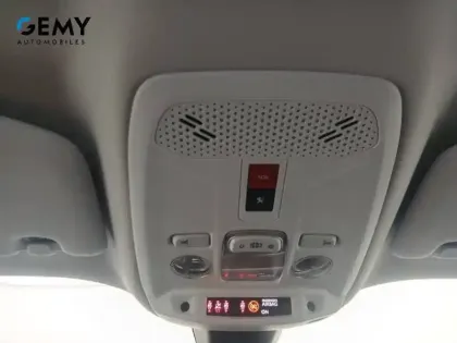 Photo 16 Peugeot 2008  PureTech 100 S&S BVM6