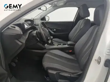 Photo 8 Peugeot 2008  PureTech 100 S&S BVM6