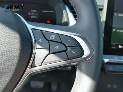 Photo 19 Renault Captur  E-Tech full hybrid 145 ch
