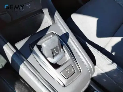 Photo 25 Renault Captur  E-Tech full hybrid 145 ch