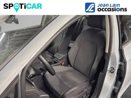 Photo 29 Volkswagen Golf  1.5 eTSI EVO2 116 DSG7