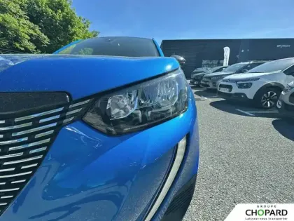 Photo 21 Peugeot 2008  PureTech 130 S&S EAT8