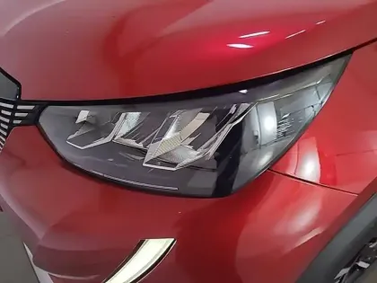 Photo 37 Peugeot 2008  PureTech 130 S&S EAT8
