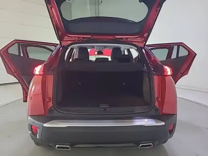 Photo 27 Peugeot 2008  PureTech 130 S&S EAT8