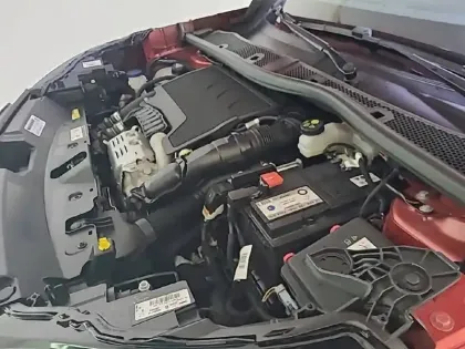 Photo 36 Peugeot 2008  PureTech 130 S&S EAT8