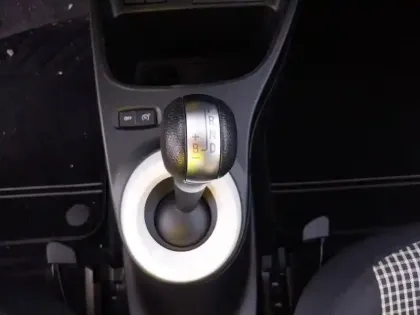 Photo 12 Renault Twingo  III E-Tech