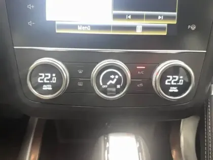 Photo 48 Renault Kadjar  Blue dCi 115 EDC