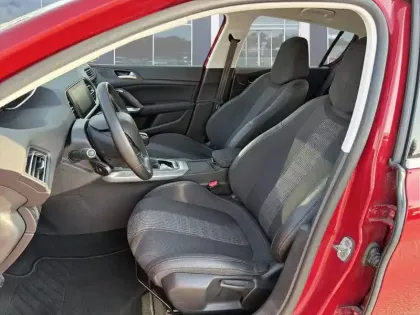 Photo 13 Peugeot 308  PureTech 130ch S&S BVM6