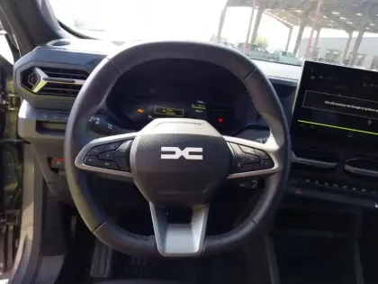 Photo 10 Dacia Duster  Hybrid 140