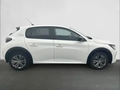 Photo 6 Peugeot 208  Electrique 50 kWh 136ch