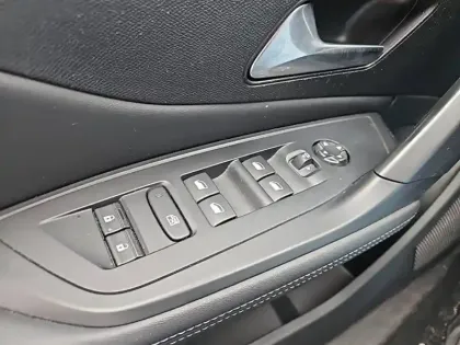 Photo 19 Peugeot 308  PHEV 180 e-EAT8
