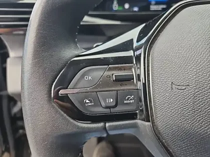 Photo 17 Peugeot 308  PHEV 180 e-EAT8