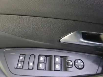Photo 49 Peugeot 308  SW PHEV 180 e-EAT8