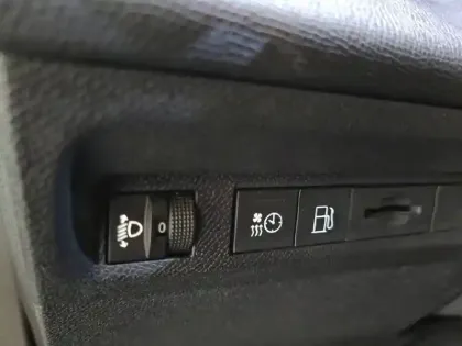 Photo 48 Peugeot 308  SW PHEV 180 e-EAT8
