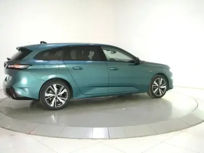 Photo 26 Peugeot 308  SW PHEV 180 e-EAT8