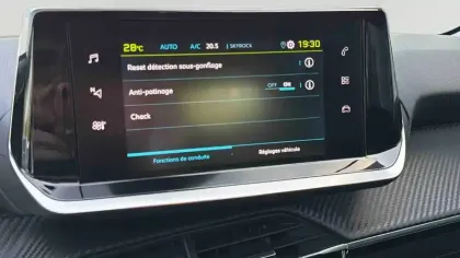 Photo 15 Peugeot 208  Electrique 50 kWh 136ch