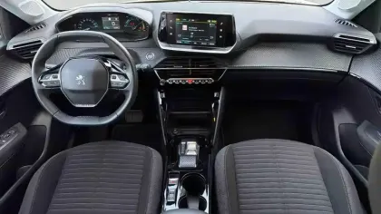Photo 41 Peugeot 208  Electrique 50 kWh 136ch