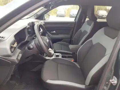 Photo 8 Dacia Duster  Hybrid 140