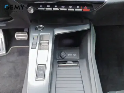 Photo 16 Peugeot 408  PHEV 180 e-EAT8