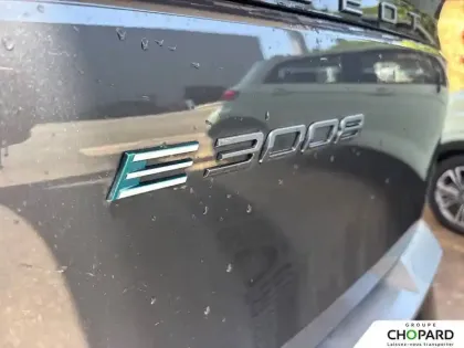 Photo 8 Peugeot 3008  Electrique 210 ch 73 kWh