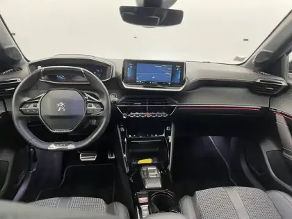 Photo 27 Peugeot 208  Electrique 50 kWh 136ch