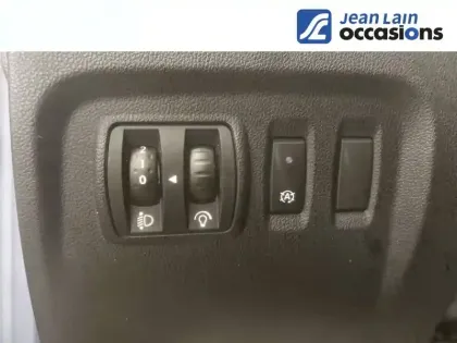 Photo 18 Renault Captur  TCe 120 Energy EDC